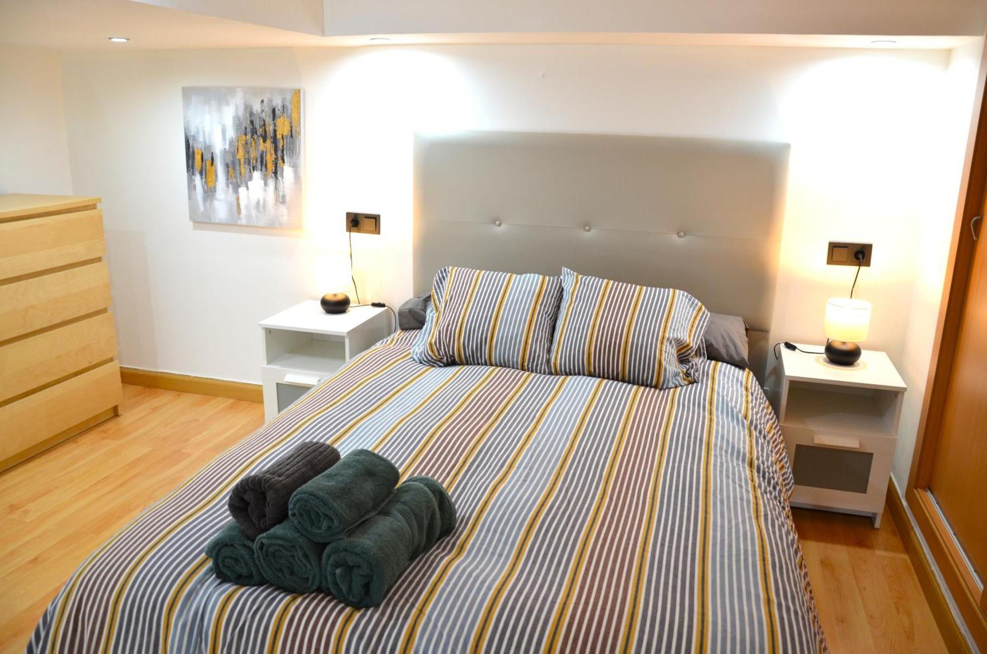 Apartamento Candalex En Малага Экстерьер фото