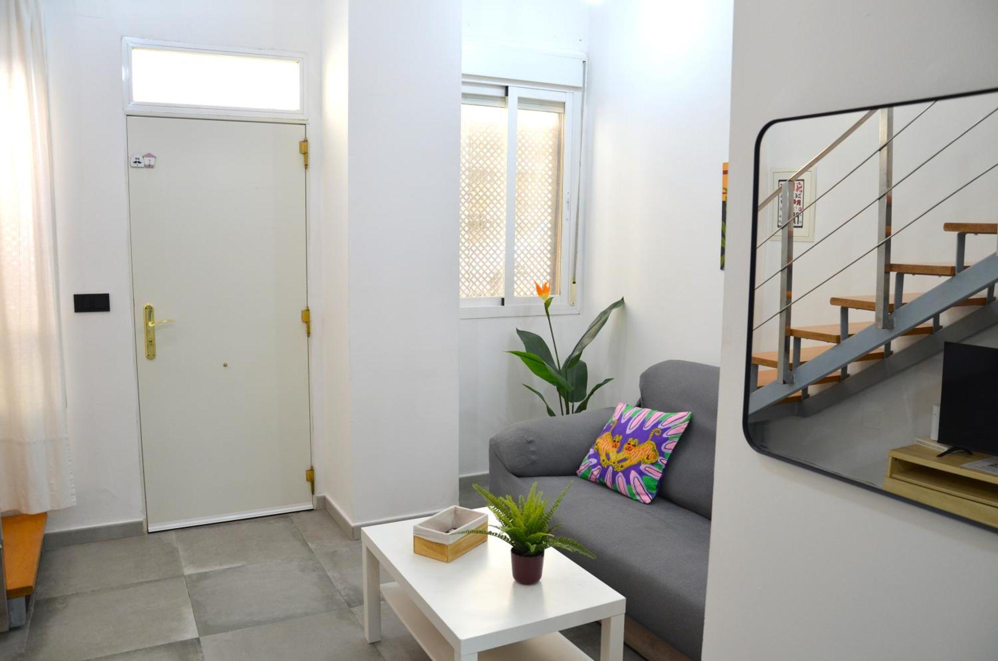 Apartamento Candalex En Малага Экстерьер фото